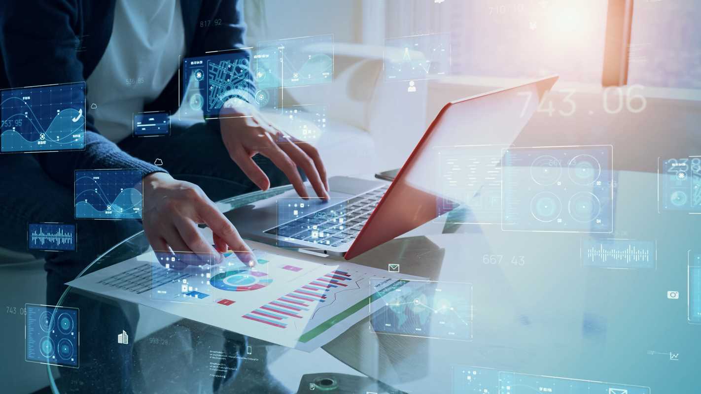 The Best Ways to Build a Business While Working Full-Time